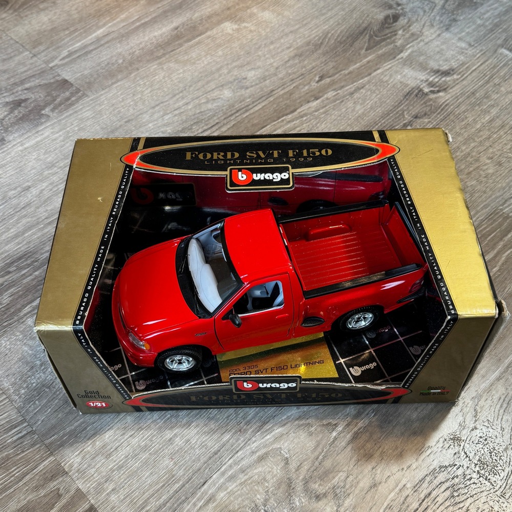 NEW Bburago Gold Collection 1999 Ford SVT F150 Lightning Red 1/21 Diecast 3305
